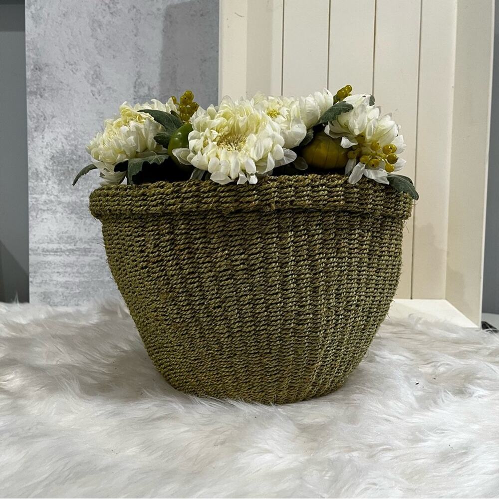 NEW Pottery Barn Seagrass Raffia Flower Planter Basket Limited Edition LG NWOT